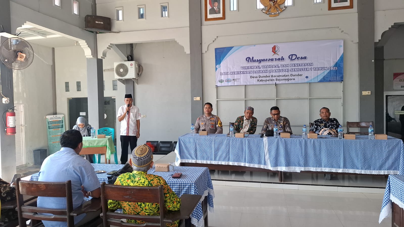 Ketua BPD Desa Dander Pimpin Musdes Damisda Semester 1 Tahun 2025, 11 Juli 2025